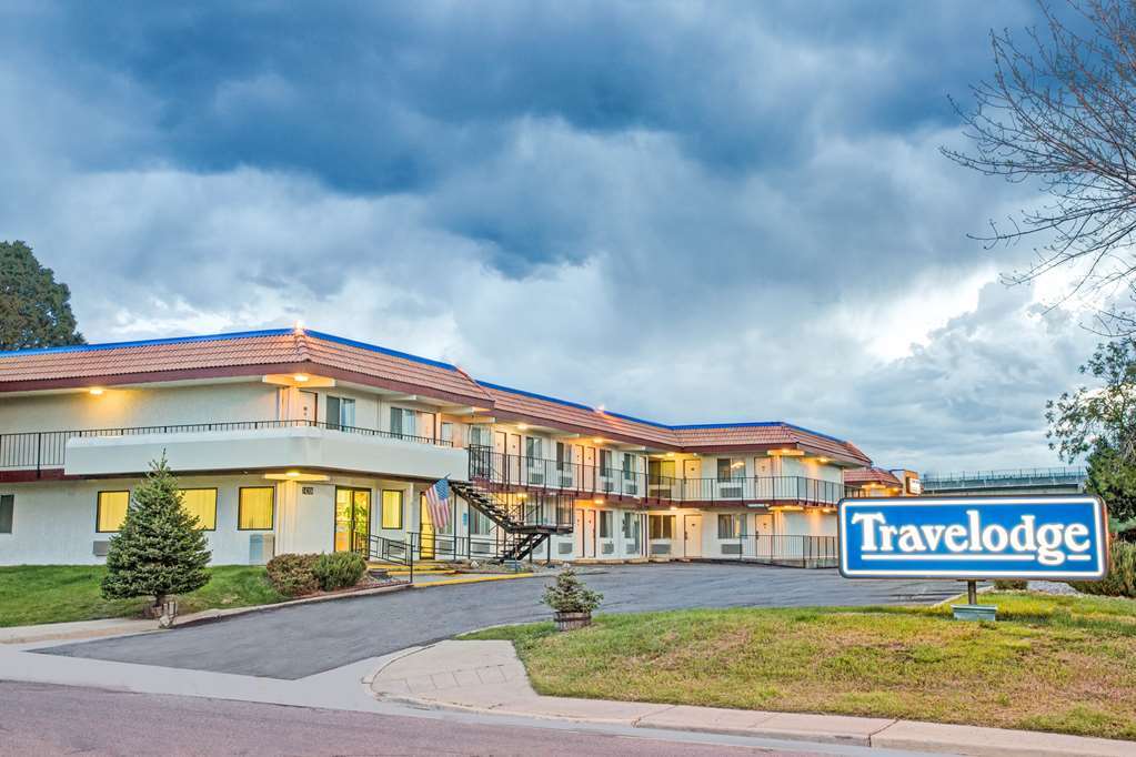 Knights Inn Аврора Экстерьер фото